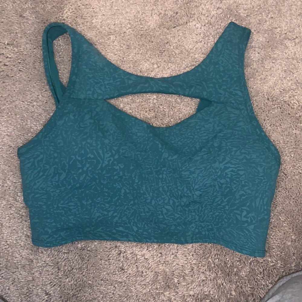 lululemon sports bra